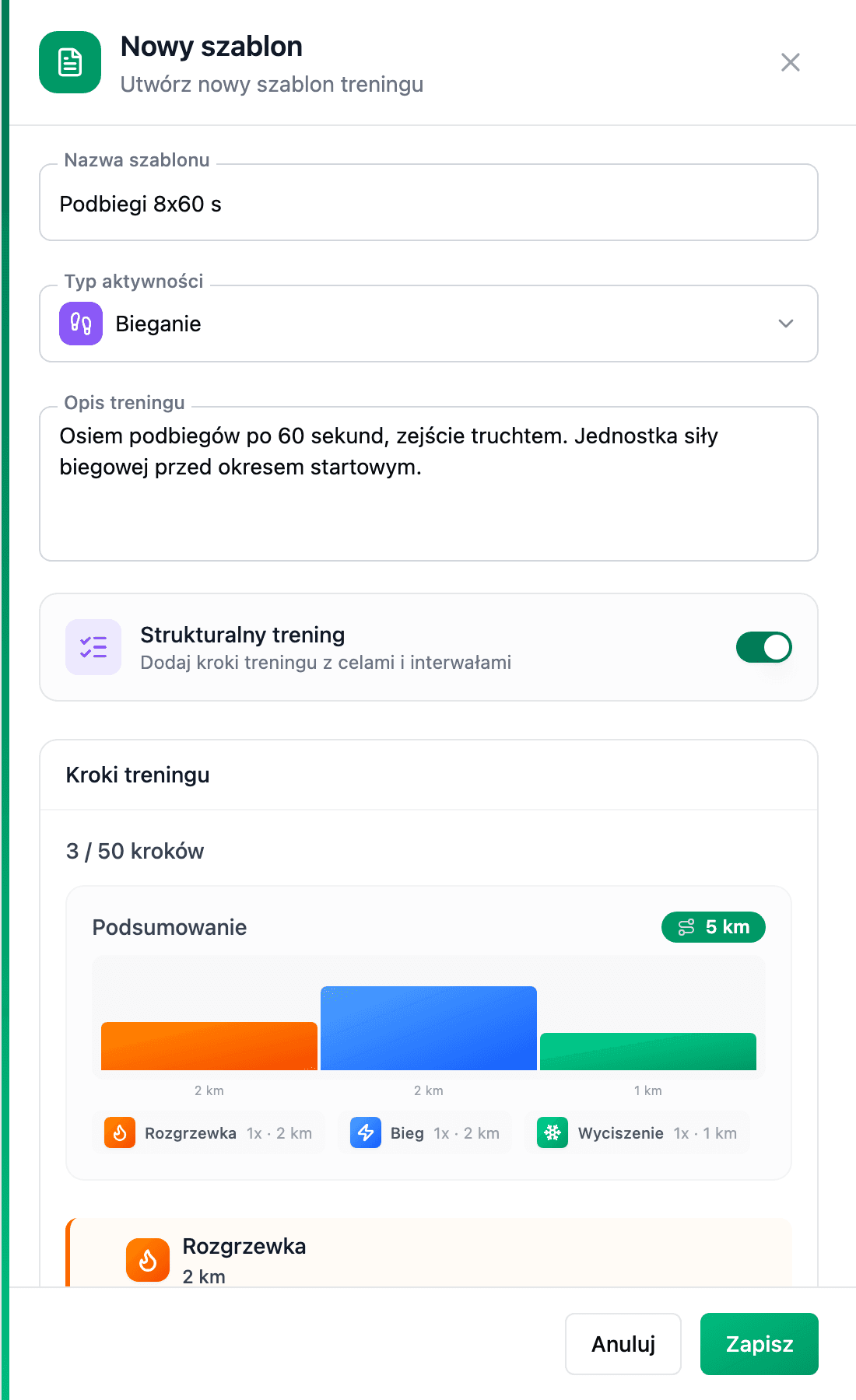 Panel nowego szablonu z włączonym przełącznikiem Strukturalny trening i widocznym builderem kroków z podsumowaniem
